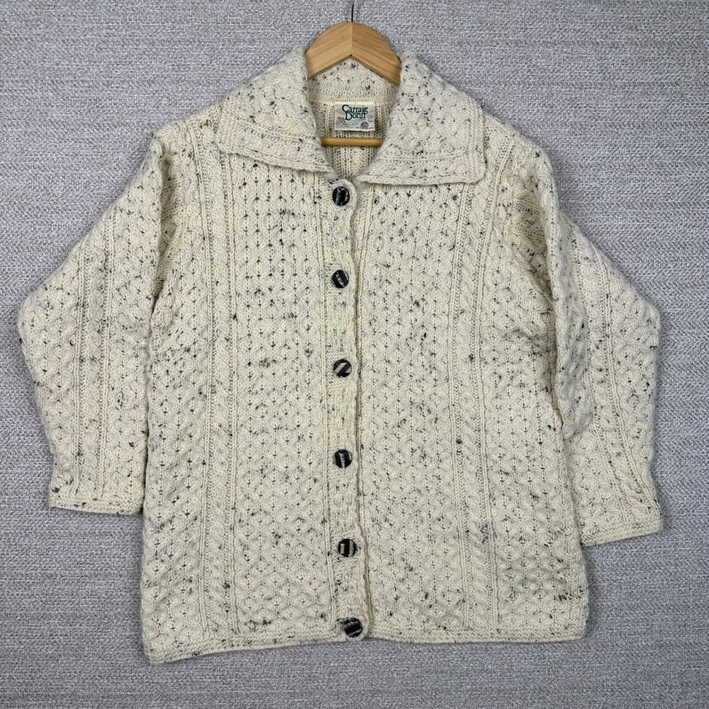 Carraig Donn Aran Sweater Cardigan Women Sz M Beige‎ Wool Cable Knit pocket
